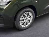 Neu Fiat Doblò 131 PS (96 kW) 2025 550 toscana grün 550 toscana grün Van / Kleinbus