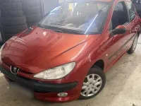 Gebraucht Peugeot 206 75 PS (55 kW) 2002 Rot Kleinwagen
