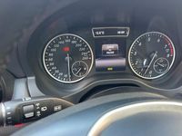 Gebraucht Mercedes A200 156 PS (114 kW) 2013 Rot Limousine