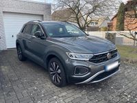 Gebraucht VW T-Roc Move 150 PS (110 kW) 2024 Grau SUV