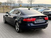 Gebraucht Jaguar XE Portfolio 241 PS (177 kW) 2017 Blau Limousine