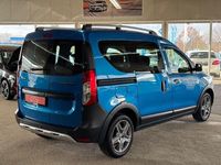 Gebraucht Dacia Dokker Stepway 131 PS (96 kW) 2020 Blau Van / Kleinbus