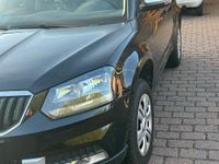 Gebraucht Skoda Yeti 105 PS (77 kW) 2015 Schwarz SUV