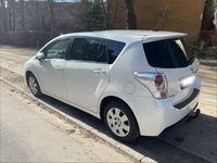 Gebraucht Toyota Verso 124 PS (91 kW) 2014 Weiß Van / Kleinbus