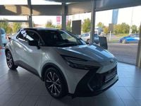 Neu Toyota C-HR 140 PS (102 kW) 2025 Platinum weiß perleffekt SUV