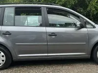 Gebraucht VW Touran Trendline 105 PS (77 kW) 2006 Schwarz Van / Kleinbus