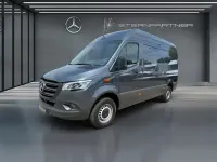 Gebraucht Mercedes Sprinter 170 PS (125 kW) 2024 Grau Van