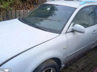 Gebraucht VW Passat 110 PS (80 kW) 1997 Grau Kombi
