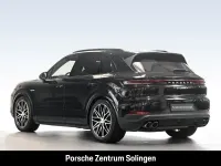 Gebraucht Porsche Cayenne S E-Hybrid 519 PS (381 kW) 2024 Schwarz SUV