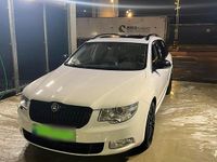 Gebraucht Skoda Superb 260 PS (191 kW) 2010 Weiß Kombi
