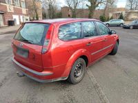 Gebraucht Ford Focus 101 PS (74 kW) 2006 Grau Kombi