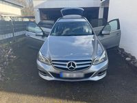 Gebraucht Mercedes E220 Avantgarde 170 PS (125 kW) 2014 Grau Kombi