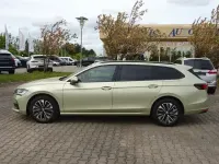 Gebraucht Skoda Superb Selection 150 PS (110 kW) 2024 Gelb Kombi