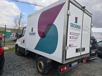 Second-hand Iveco Daily 156 CP (114 kW) 2023 Alb Monovolum