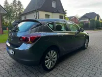 Gebraucht Opel Astra 125 PS (91 kW) 2010 Grau Limousine