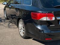 Gebraucht Toyota Avensis 150 PS (110 kW) 2012 Schwarz Kombi