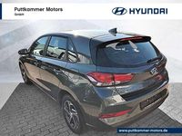 Gebraucht Hyundai i30 120 PS (88 kW) 2022 Amazon grey metallic Kleinwagen