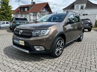 Gebraucht Dacia Sandero Celebration 90 PS (66 kW) 2019 Braun Kleinwagen