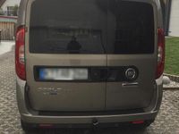 Gebraucht Fiat Doblò 120 PS (88 kW) 2018 Braun Van / Kleinbus