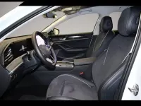 Gebraucht VW Passat Elegance 150 PS (110 kW) 2025 Weiß Kombi
