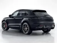 Gebraucht Porsche Macan 381 PS (280 kW) 2026 Tiefschwarzmetallic SUV