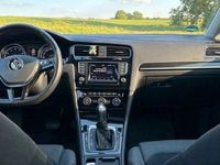 Gebraucht VW Golf VII Highline 125 PS (91 kW) 2015 Weiß Kleinwagen