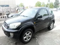 Second-hand Toyota RAV4 150 CP (110 kW) 2000 Negru SUV