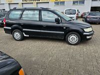 gebraucht Mitsubishi Space Wagon 2.0 Cool 6 SITZER KLIMAANLAGE