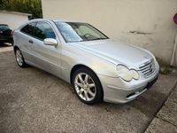 Gebraucht Mercedes C180 129 PS (94 kW) 2001 Grau Coupé