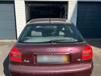 Gebraucht Audi A3 125 PS (91 kW) 1997 Rot Kleinwagen