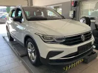 Gebraucht VW Tiguan Move 150 PS (110 kW) 2023 Pure white SUV