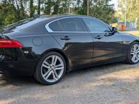 Gebraucht Jaguar XE Portfolio 180 PS (132 kW) 2017 Schwarz Limousine
