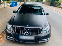 Gebraucht Mercedes 220 170 PS (125 kW) 2011 Schwarz Limousine