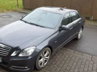 Gebraucht Mercedes 220 Avantgarde 170 PS (125 kW) 2012 Blau Limousine