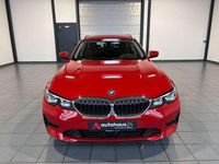 Gebraucht BMW 320e Advantage 204 PS (150 kW) 2021 Rot Kombi