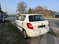 Gebraucht Skoda Fabia Classic 60 PS (44 kW) 2009 Candyweiss Kleinwagen