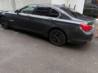 Gebraucht BMW 740 Performance 306 PS (225 kW) 2012 Grau Limousine