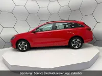 Gebraucht Hyundai i30 GO! 101 PS (74 kW) 2024 Rot Kombi
