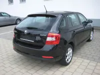 Gebraucht Skoda Rapid Ambition 86 PS (63 kW) 2015 Cerna magic/black magic Kleinwagen