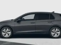 Neu VW Golf VIII Life 150 PS (110 kW) 2026 Grenadillschwarz metallic Limousine