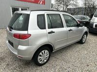 Gebraucht Mazda 2 Comfort 75 PS (55 kW) 2004 Silber Van / Kleinbus