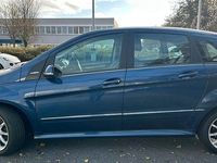 Gebraucht Mercedes B180 116 PS (85 kW) 2010 Blau Van / Kleinbus