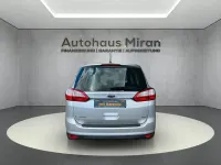 Używany Ford Grand C-Max 150 KM (110 kW) 2018 Srebrny Minivan