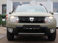Gebraucht Dacia Duster Black Shadow 125 PS (91 kW) 2017 Grün SUV