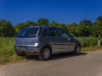 Gebraucht Opel Corsa 80 PS (58 kW) 2004 Silber Kleinwagen