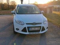 Gebraucht Ford Focus 101 PS (74 kW) 2014 Weiß Limousine