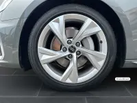 Gebraucht Audi A4 S-Line 204 PS (150 kW) 2023 Chronosgrau metallic (metallic) Kombi