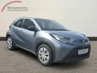 Neu Toyota Aygo X X-play 72 PS (52 kW) 2025 Grau SUV