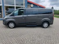 Gebraucht Ford Tourneo Trend 131 PS (96 kW) 2022 Grau Van / Kleinbus