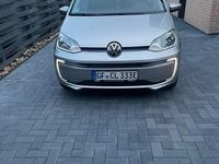 Gebraucht VW e-up! Style 61 kW (83 PS) 2022 Schwarz Kleinwagen